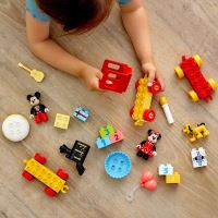LEGO® DUPLO® ǀ Disney 10941 Narozeninový vláček Mickeyho a Minnie (1)