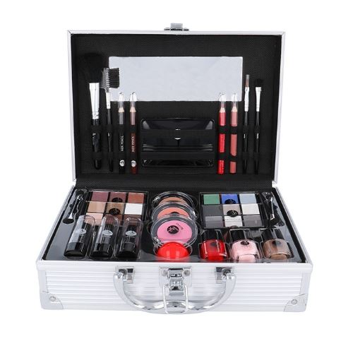 2K All About Beauty Train Case