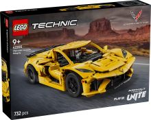 LEGO® Technic 42205 Chevrolet Corvette Stingray (4)