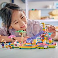 LEGO® Friends 42676 Zábavný den v aquaparku (4)