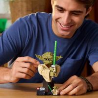 LEGO® Star Wars™ 75438 Busta Yody (2)