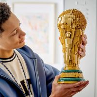 LEGO® Editions 43020 Oficiální trofej Mistrovství světa ve fotbale (2)