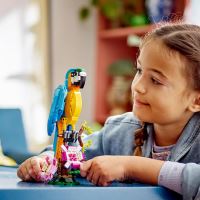 LEGO® Creator 3 v 1 31136 Exotický papoušek (1)