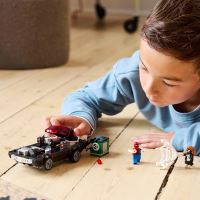 LEGO® Marvel 76309 Spider-Man vs. Venomův výkonný sporťák (2)