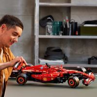 LEGO® Technic 42207 Auto Ferrari SF-24 F1 (2)
